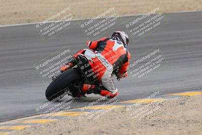 media/Dec-17-2022-SoCal Trackdays (Sat) [[224abd9271]]/Turn 10 Backside (120pm)/